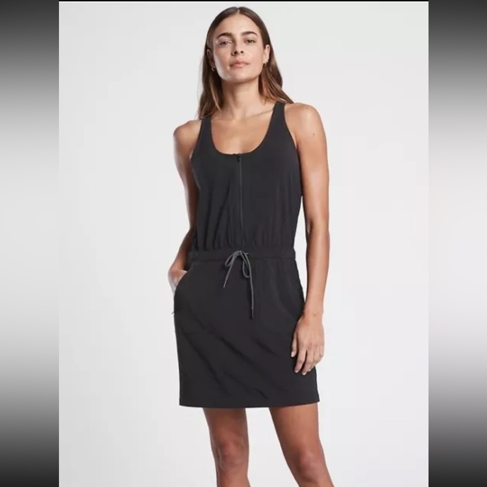 Athleta Expedition Dress size 10